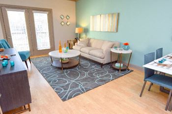 Hawthorne at the summit living room